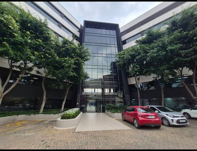 451M² OFFICE TO LET IN SANDTON CENTRAL